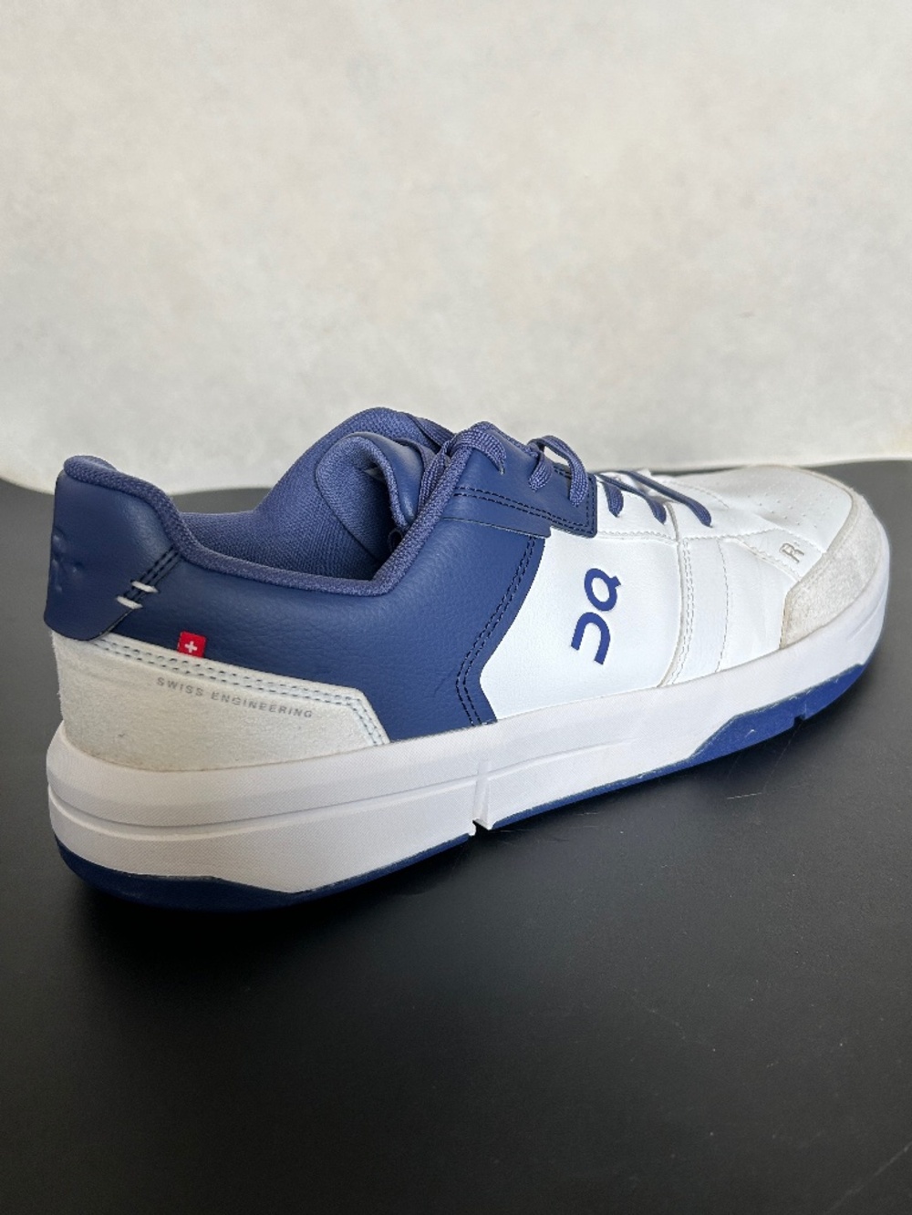 On Running The Roger Clubhouse White/Acai Sneakers, 3MF10541534, Men’s Size 13M